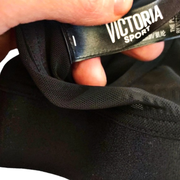 🟢2 FOR $15❣️VICTORIA’S SECRET SPORTS BRA *LARGE *BLACK & WHITE LOGO WITH MESH - Picture 7 of 11